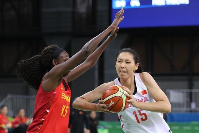 那不勒斯vs尤文图斯前瞻：那不勒斯伤兵满营 主场难擒斑马（前瞻：那不勒斯伤病潮来袭，主场拿下尤文不易）