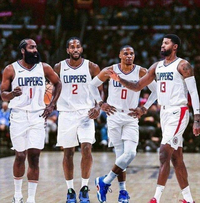 德媒：格纳布里即将和拜仁降薪续约，年薪最高可达1500万（德媒称格纳布里接近与拜仁完成降薪续约，年薪上限1500万）