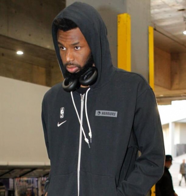 塞尔塔对阵皇马的第一个进球，很潇洒的射门方式（塞尔塔战皇马首球，潇洒一击破门）