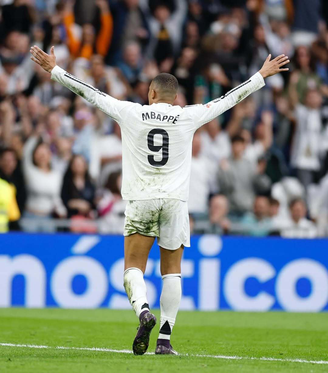 海港亚冠出线形势：剩余2轮落后晋级区6分，下轮不胜将被淘汰（海港亚冠命悬一线：余下两轮落后出线区6分，下轮不胜即出局）