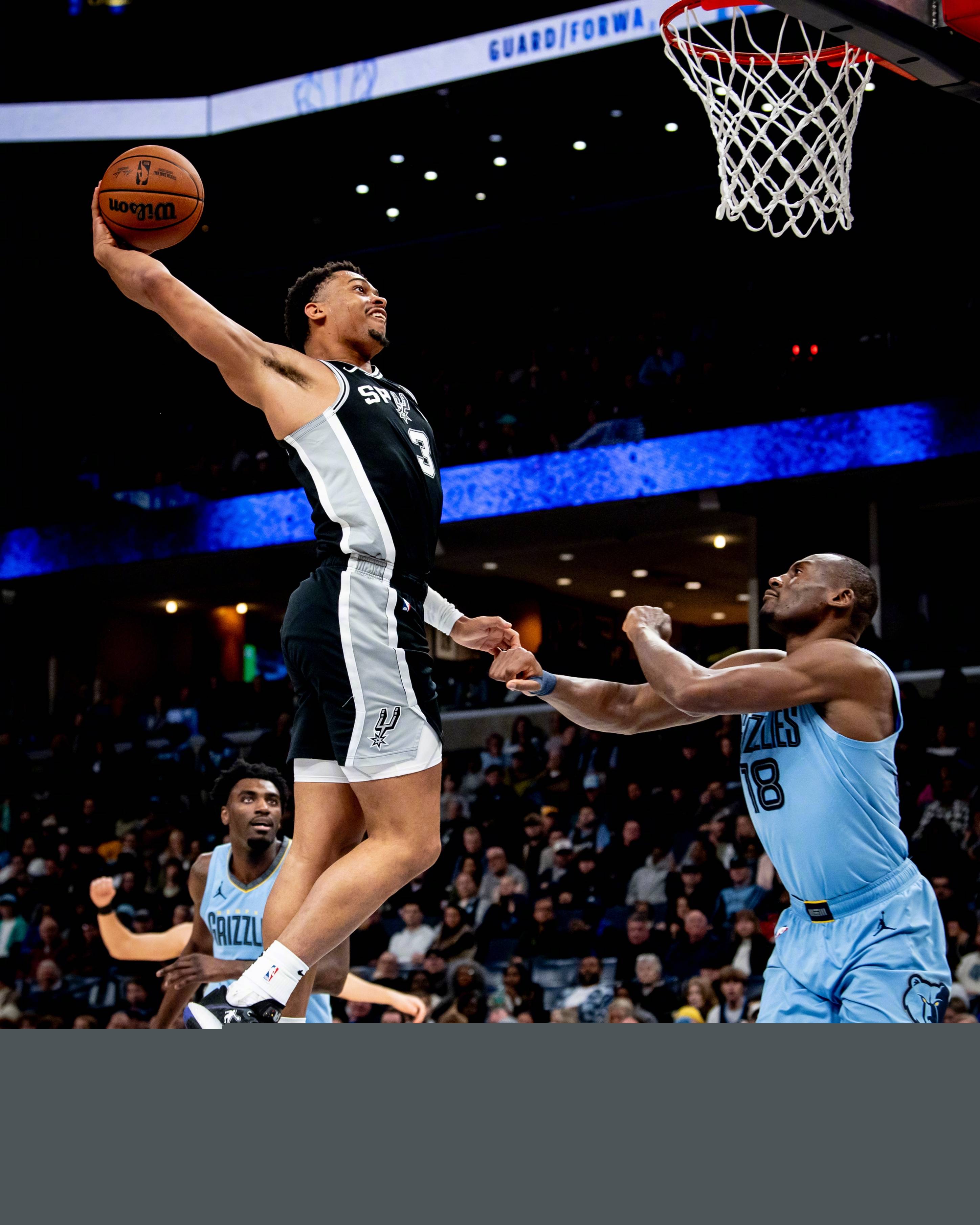 斯帕莱蒂：尤文要像真正的狮子，即便面对小老鼠也要全力以赴（斯帕莱蒂：尤文要有狮子般斗志，面对弱旅也必须全力以赴）