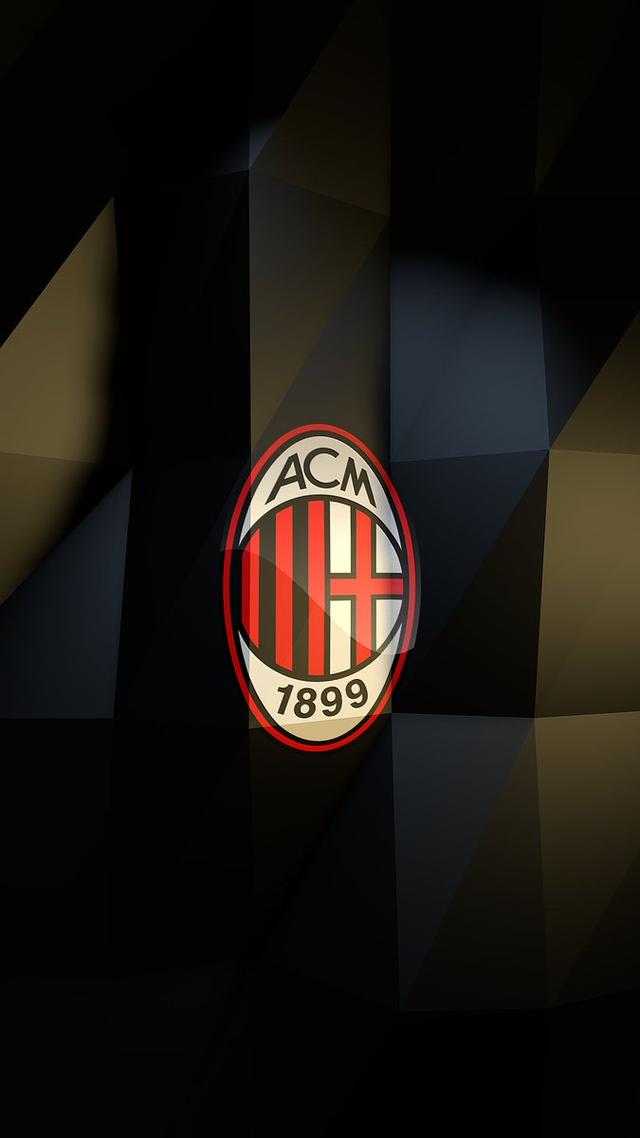 本泽马或放弃沙特天价年薪，自由身引多队争夺（本泽马或拒沙特天价合同，自由身引多队竞逐）