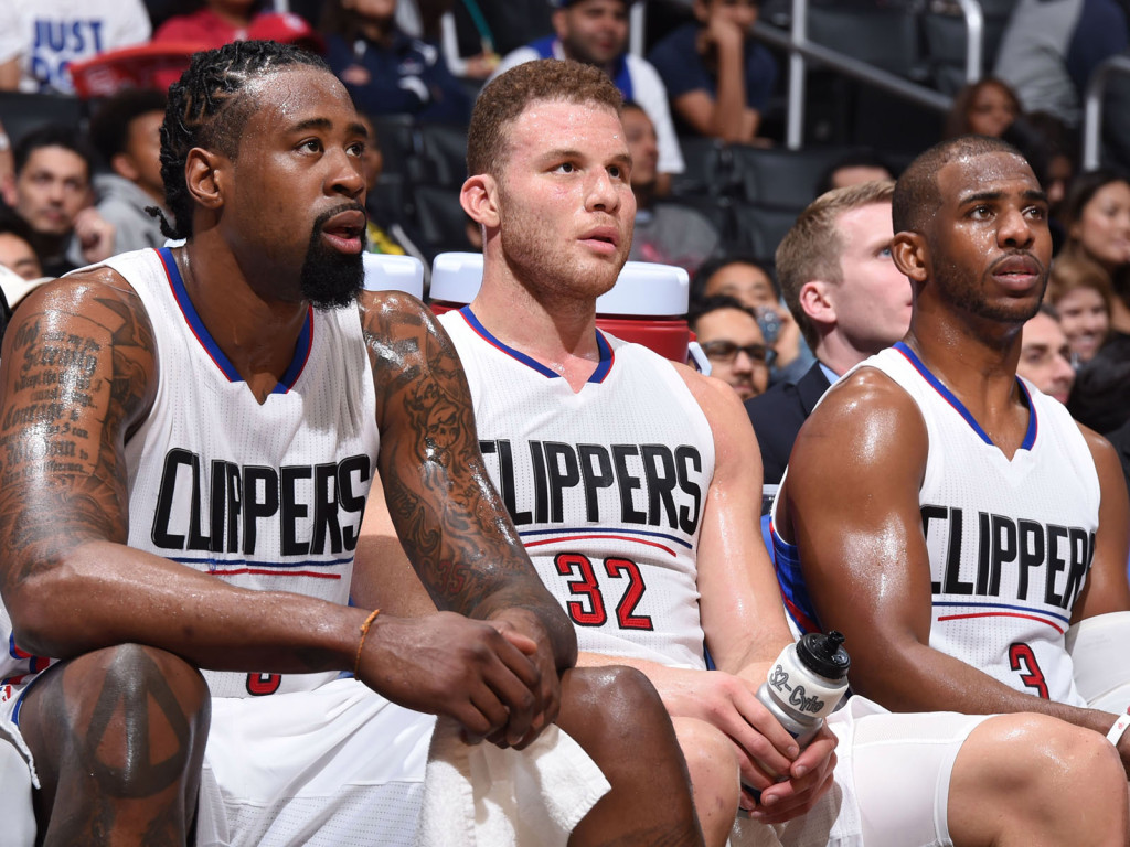 意甲第12轮裁判安排：西蒙尼-索扎执法米兰德比（意甲第12轮裁判公布：米兰德比由西蒙尼-索扎主哨）