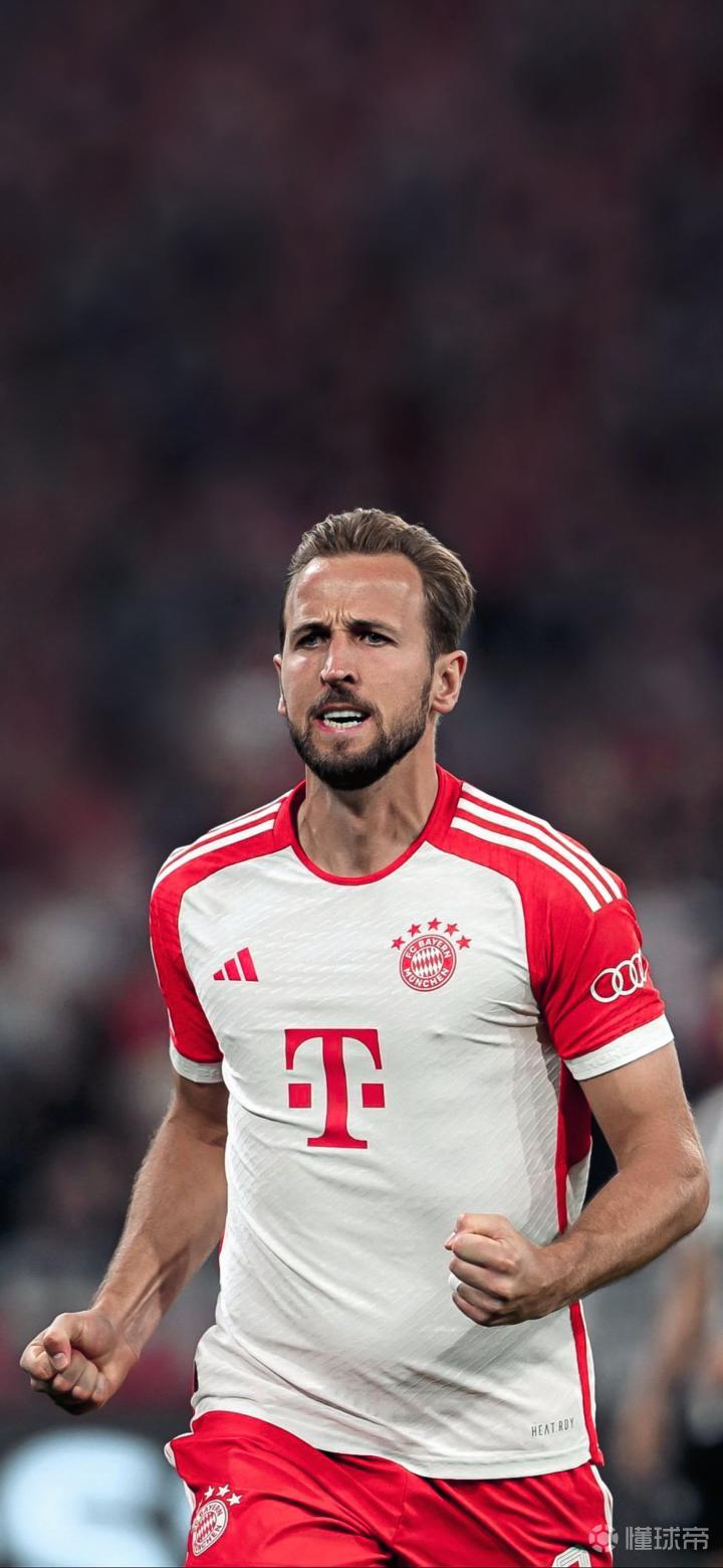 雷蒙成北京男篮半场得分唯一上双球员，与三外援得分持平（雷蒙半场成北京男篮唯一上双，得分追平三外援）