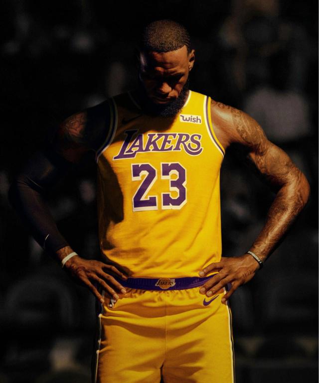 第96分钟丢球！3-3绝平！利物浦爆冷丢分，落后榜首10分卫冕英超无望（补时第6分钟被追平！3-3憾平，利物浦冷门丢分落后榜首10分，英超卫冕前景黯淡）