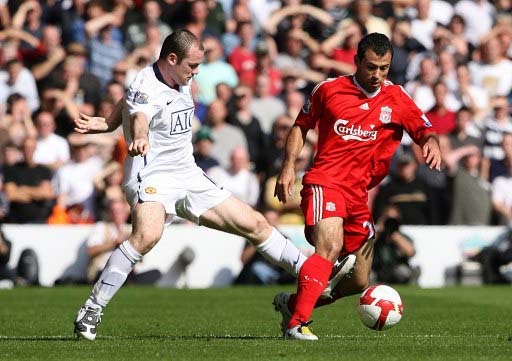 足球中超争冠球队连续丢分，冠军悬念陡增（中超争冠球队接连丢分，冠军悬念升温）