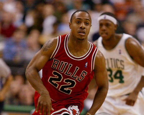 邓弗里斯：希望两到三周内复出，我们的球队就像一个大家庭（邓弗里斯：力争两三周内回归，球队就像一家人）